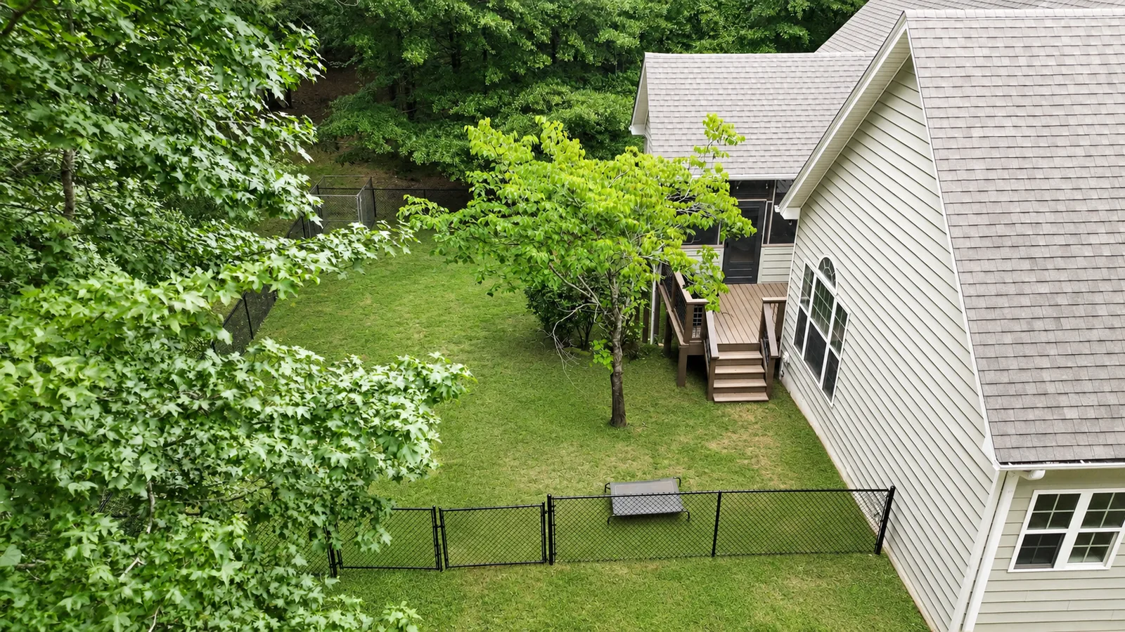Rear Deck & Fenced Yard