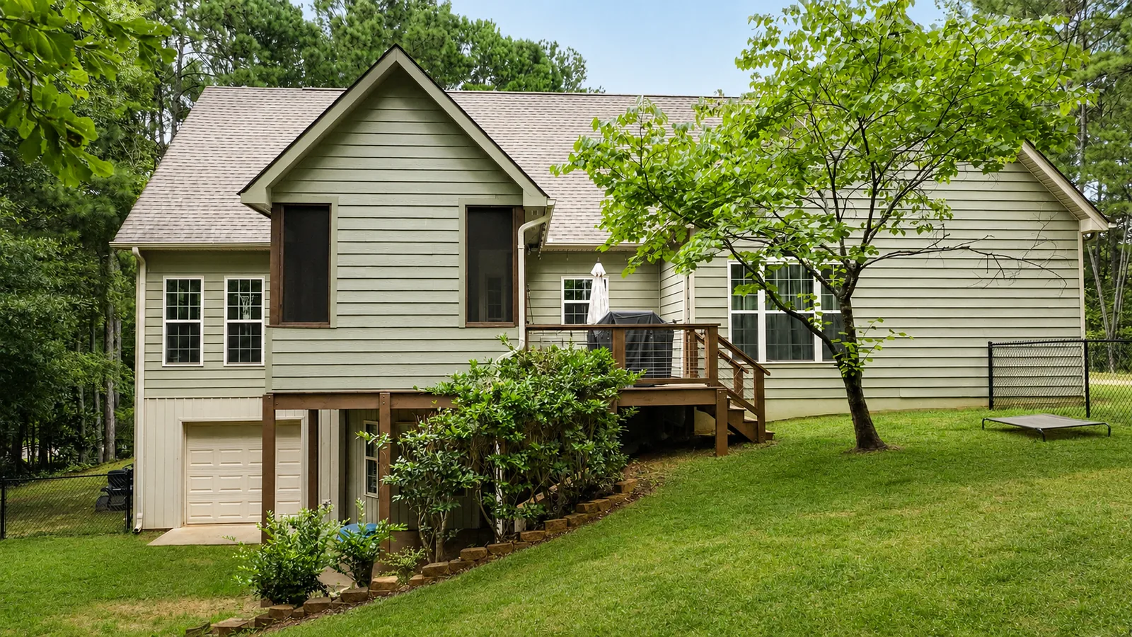 Rear Exterior & Lower Garage