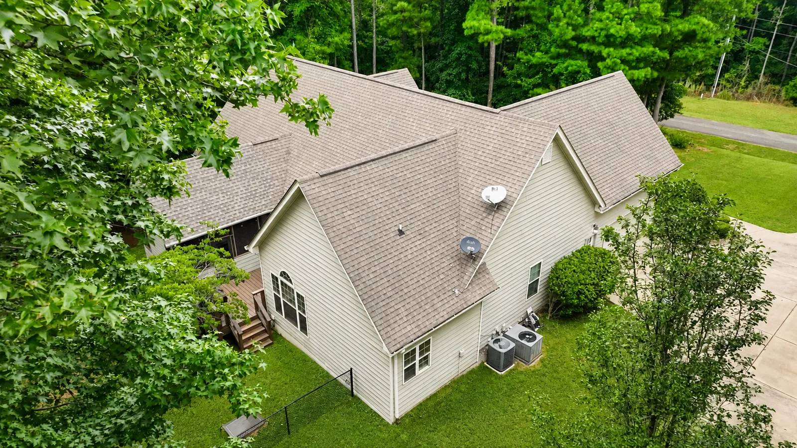 Elevated Roofline & Rear Exterior