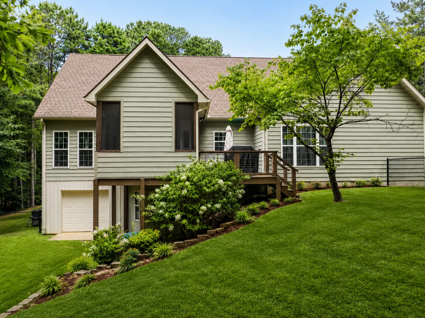 Rear Exterior & Landscaping