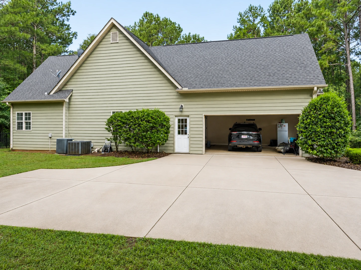 Garage + Parking